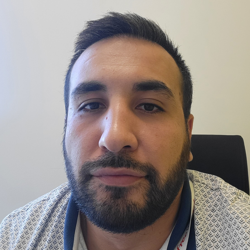 Photo de profil pour le VTC Hichem fares à Marseille, France